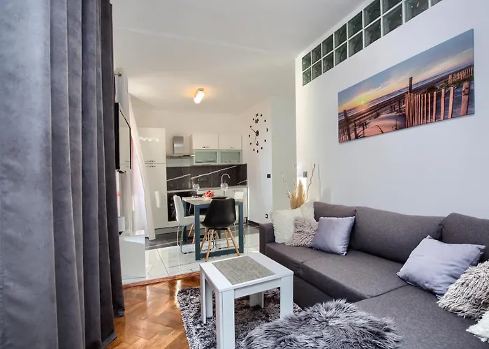 Forum Apartman Póla