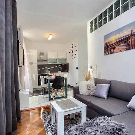 Forum Appartement Pula